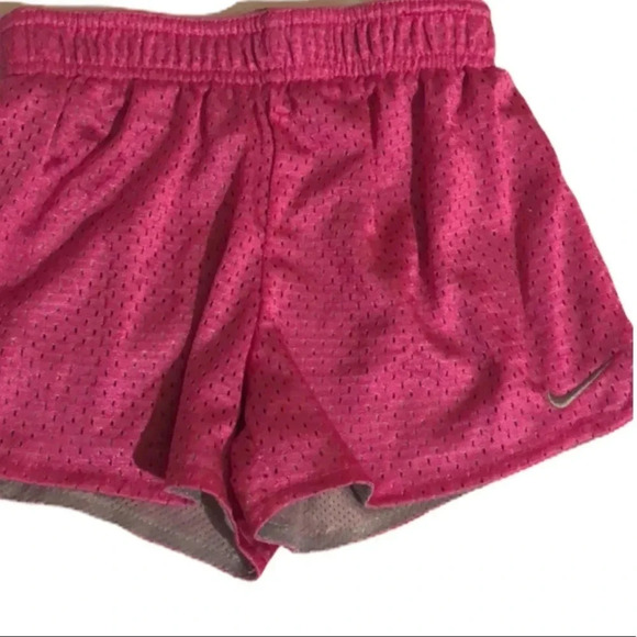 NIKE EUC GIRLS PINK SHORTS BOTTOMS SUMMER SPRING ATHLETIC BEACH CASUAL SIZE 6X - Picture 2 of 4